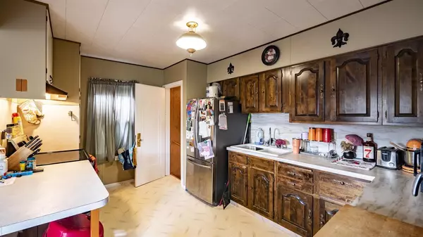 Weyauwega, WI 54983,207 E SUMNER STREET