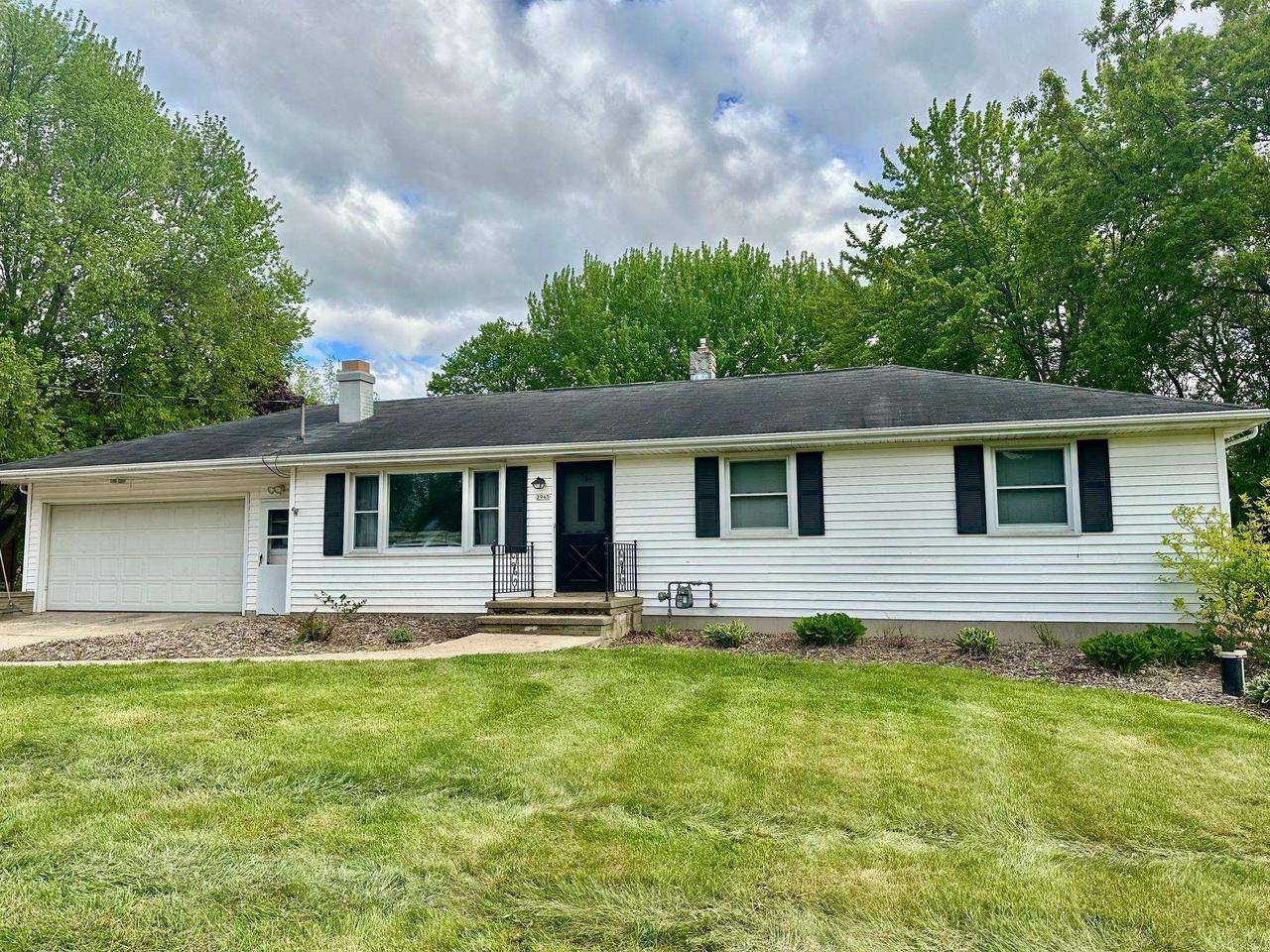 2945 WINNEGAMIE DRIVE, Appleton, WI 54914