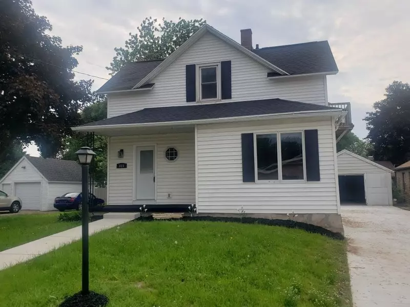 815 MADISON STREET, Little Chute, WI 54140