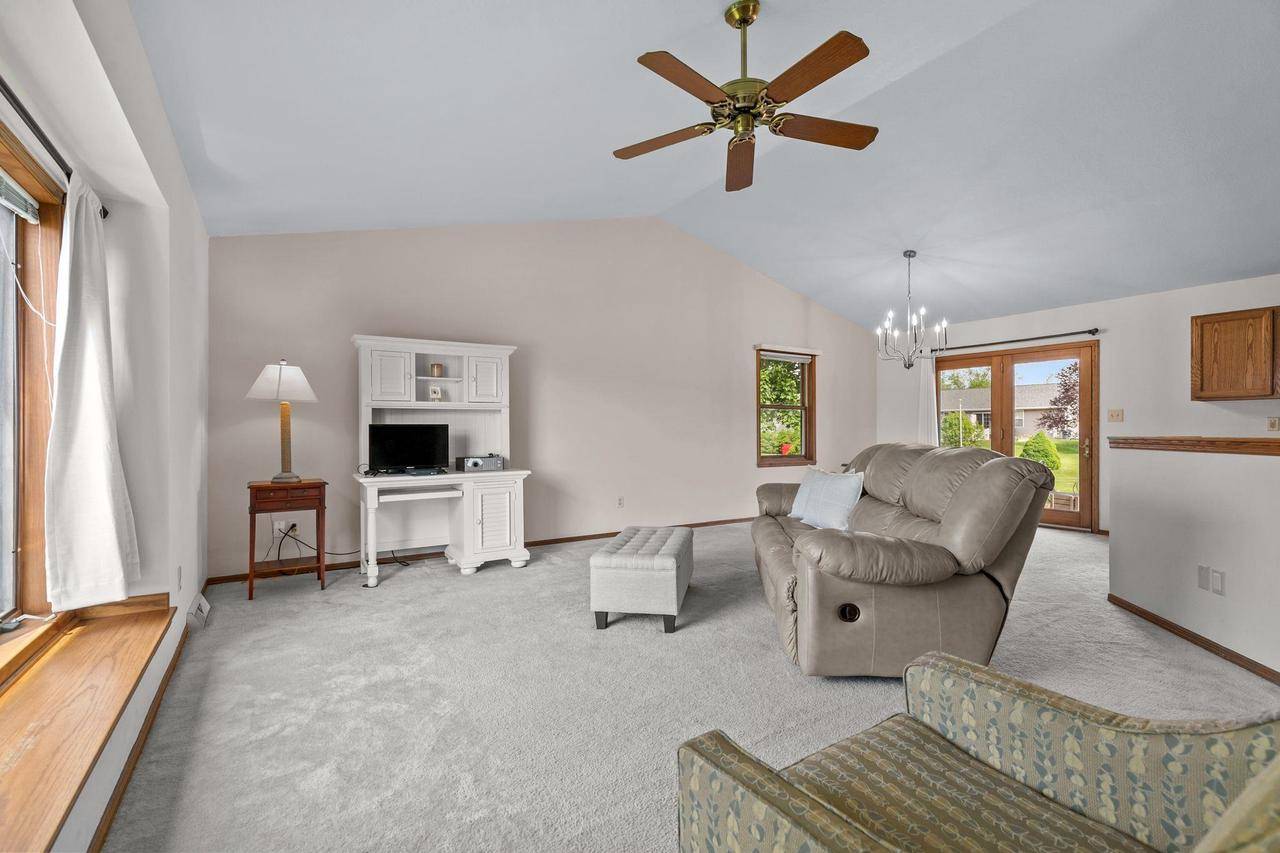 Omro, WI 54963,725 E SCOTT STREET