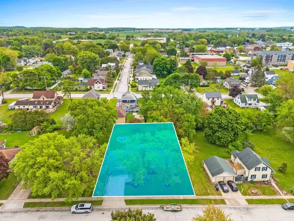 Brillion, WI 54110,334 LEE AVENUE