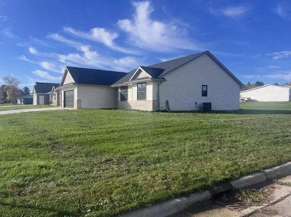 Algoma, WI 54201,525 KIRKLAND AVENUE