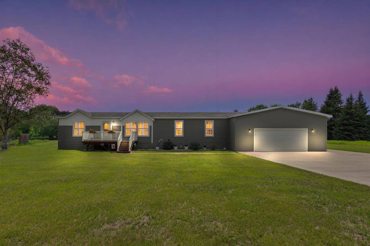 2100 6TH STREET, Marinette, WI 54143