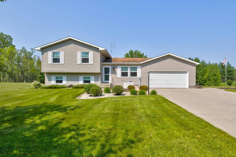 N5071 DEER TRAIL, Marinette, WI 54143
