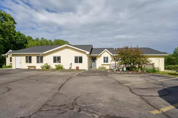 3900 CEDAR COURT, Green Bay, WI 54313