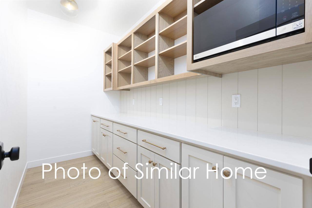 De Pere, WI 54115,2584 N STELLITA CIRCLE