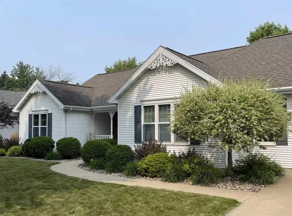 22 WEATHERSTONE DRIVE, Appleton, WI 54914