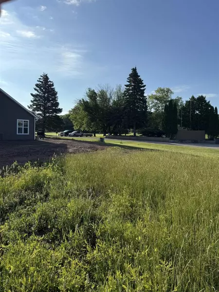 W5007 COTTAGE LANE, Sherwood, WI 54169