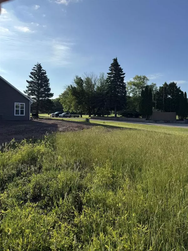 W5007 COTTAGE LANE, Sherwood, WI 54169