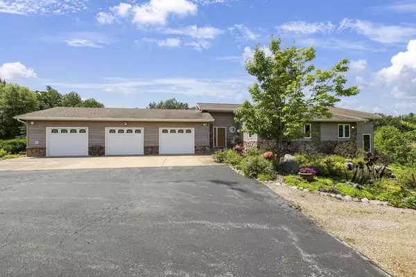 Iola, WI 54945,N8071 HATCH LAKE ROAD