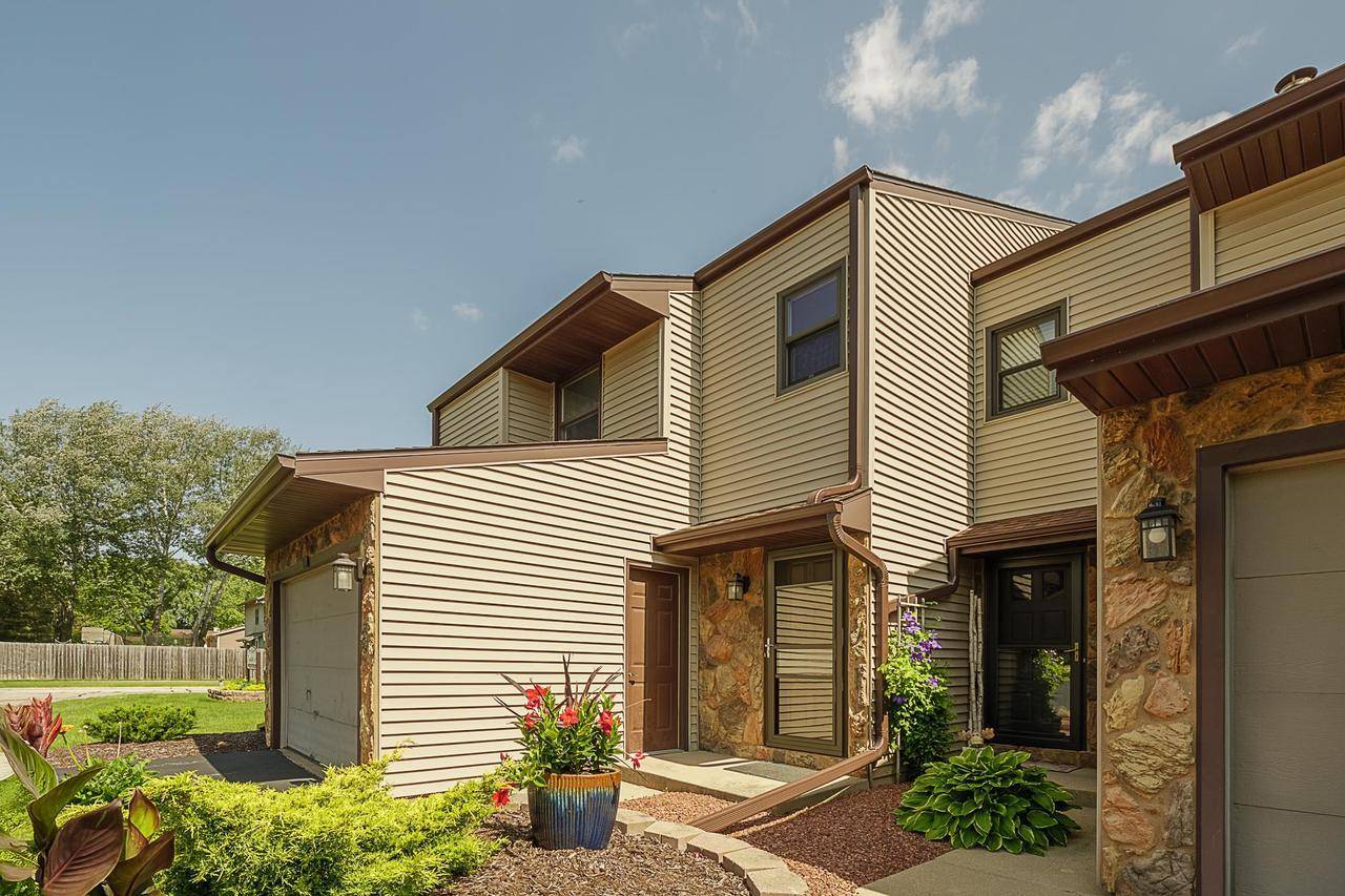 630 BRULE ROAD #11, De Pere, WI 54115