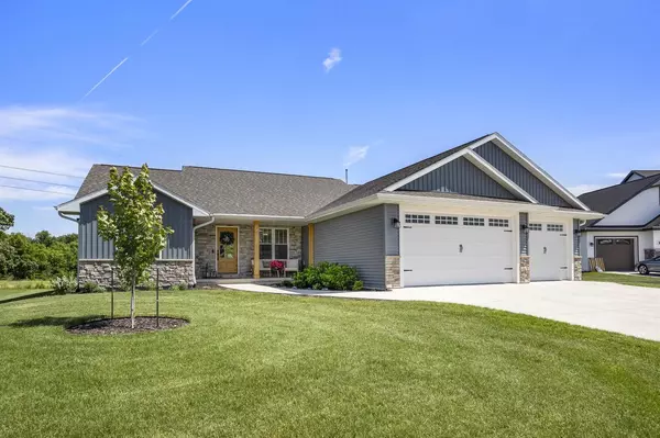 N946 QUARRY VIEW DRIVE, Greenville, WI 54944