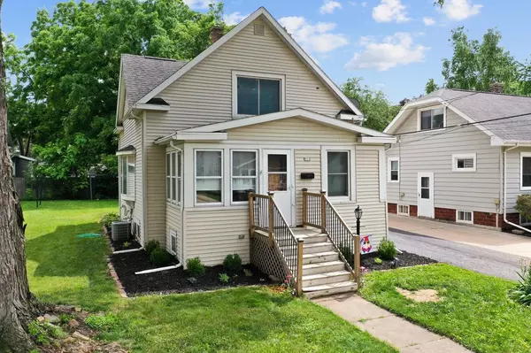 Oshkosh, WI 54901,911 W BENT AVENUE