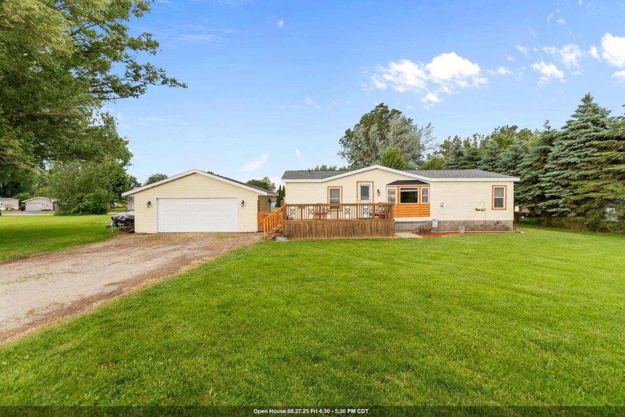 W4356 COUNTRY LANE, Cecil, WI 54111