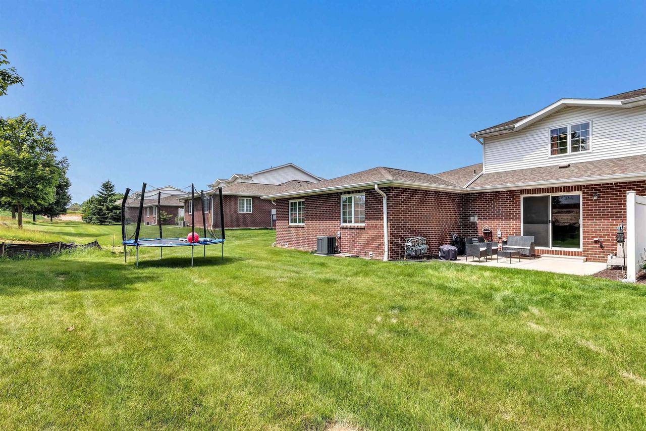 Suamico, WI 54313,1893 RIVERSIDE DRIVE #B