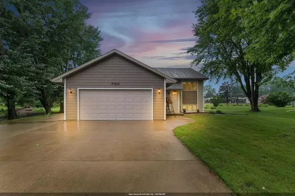 Oshkosh, WI 54904,755 S OAKWOOD ROAD