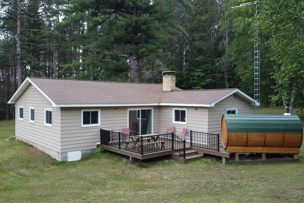 N17502 BREEZEWOOD LANE, Pembine, WI 54156