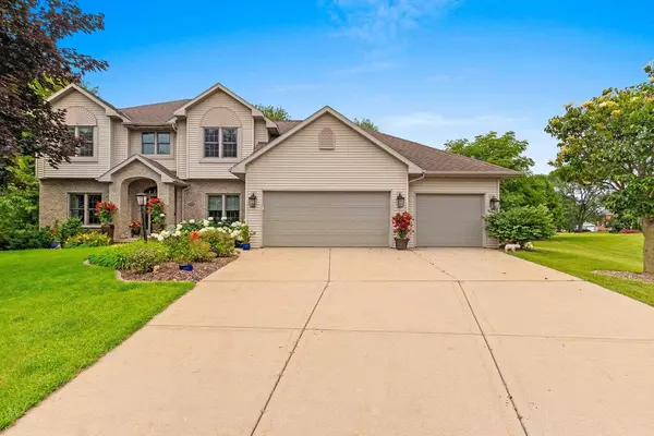 1108 HOKS RIDGE LANE, De Pere, WI 54115