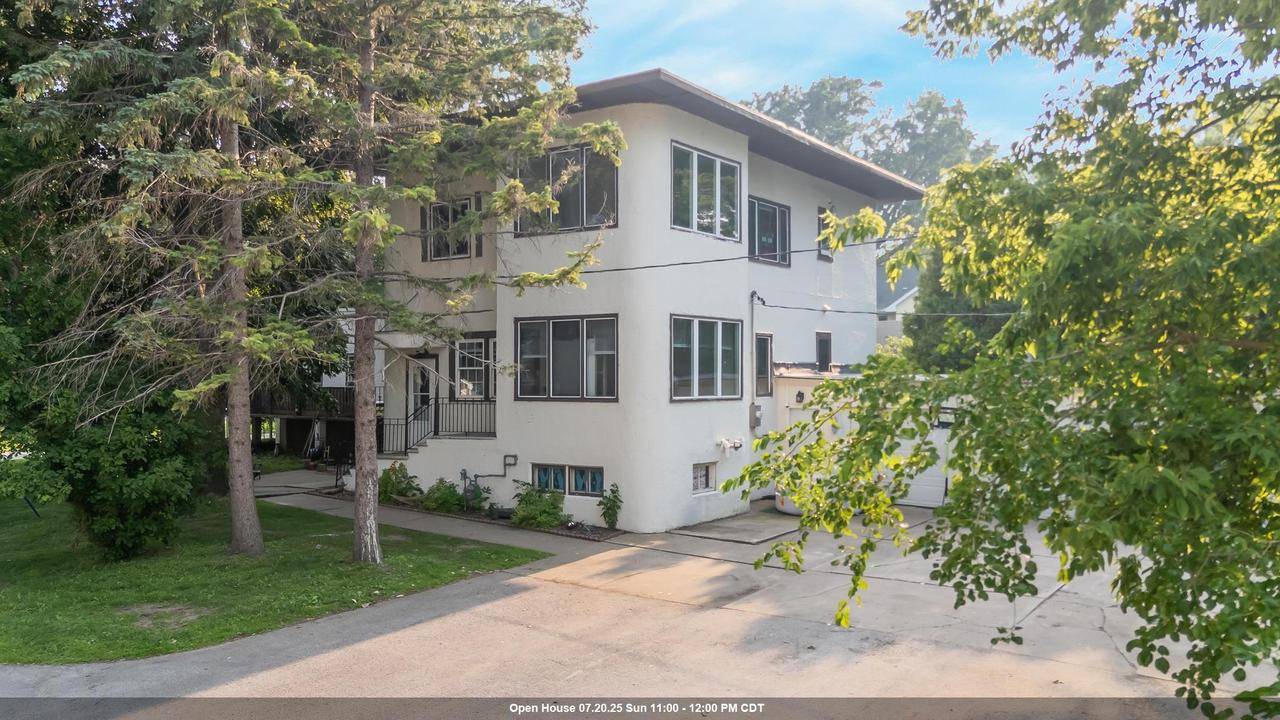 2161 LAKESIDE PLACE, Green Bay, WI 54302