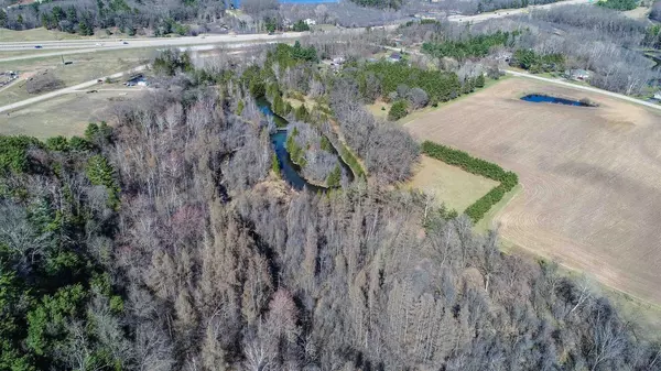 Waupaca, WI 54981,SHADOW ROAD