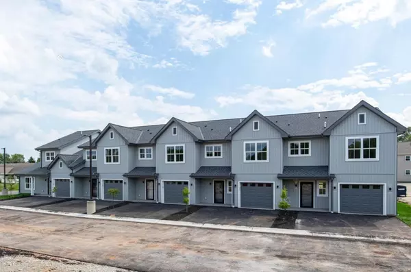 Oshkosh, WI 54902,1084 W 20TH AVENUE