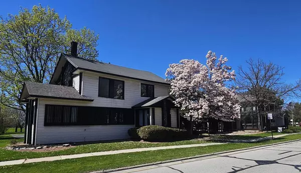 508 S MADISON STREET, Green Bay, WI 54301