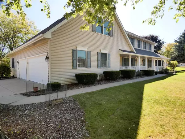 Appleton, WI 54913,125 E WAYFARER LANE