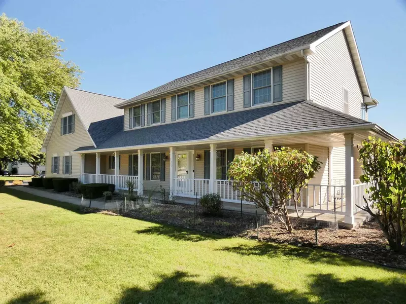 125 E WAYFARER LANE, Appleton, WI 54913