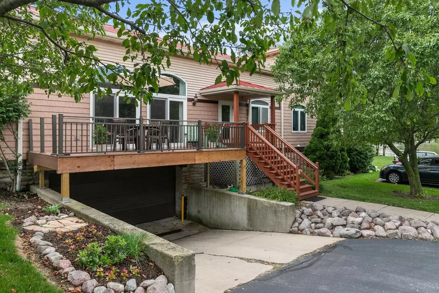 506 WASHINGTON STREET, Wrightstown, WI 54180