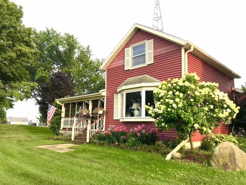 W7316 COUNTY ROAD F, Brownsville, WI 53006