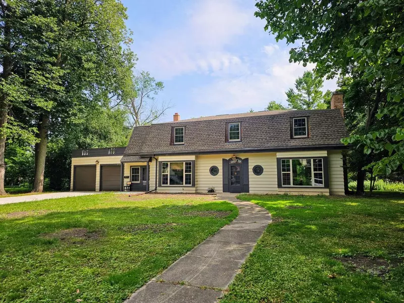 1203 HEWITT STREET, Neenah, WI 54956