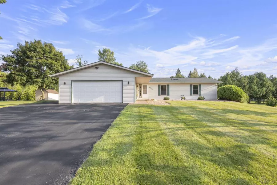 1525 TEXAS STREET, Sturgeon Bay, WI 54235