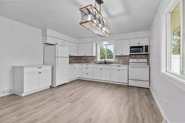 Kaukauna, WI 54130,1609 THELEN AVENUE