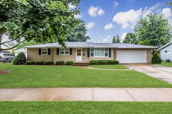 1227 MAPLE STREET, Neenah, WI 54956