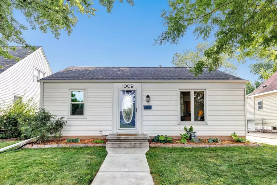 1009 GROSS AVENUE, Green Bay, WI 54304