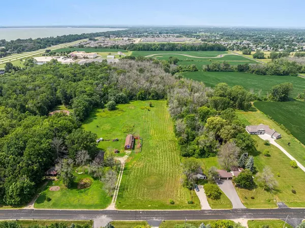 Menasha, WI 54952,N8815 S COOP ROAD