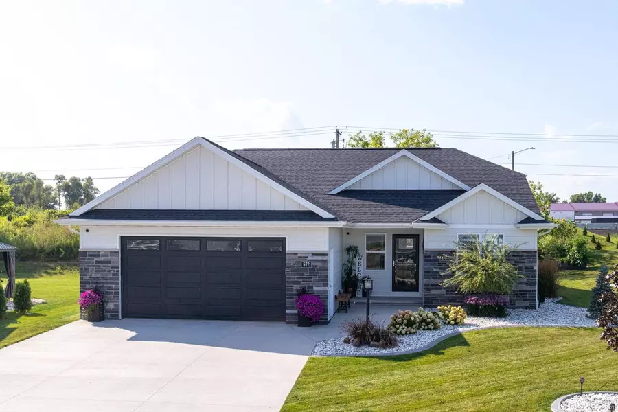 572 EMERALD ISLE COURT, Wrightstown, WI 54180