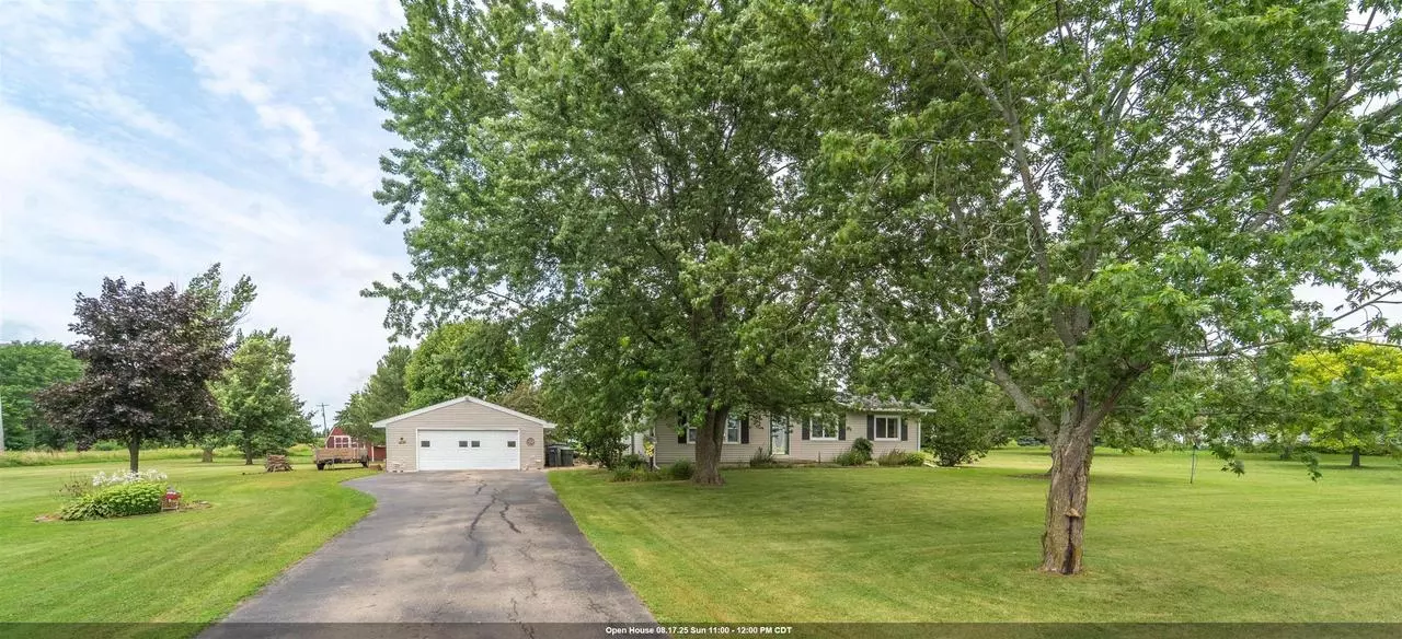 W2890 MUELLER ROAD, Hilbert, WI 54129