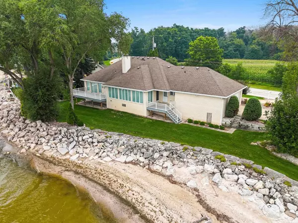 4101 NICOLET DRIVE, Green Bay, WI 54311