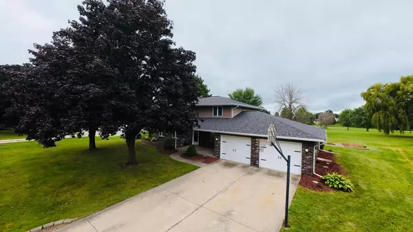 3076 INVERNESS LANE, New Franken, WI 54229