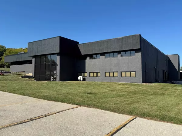 2985 S RIDGE ROAD, Green Bay, WI 54304