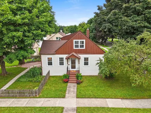 907 FULTON STREET, De Pere, WI 54115