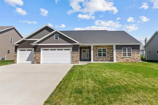 2034 BIG BEND DRIVE, Neenah, WI 54956