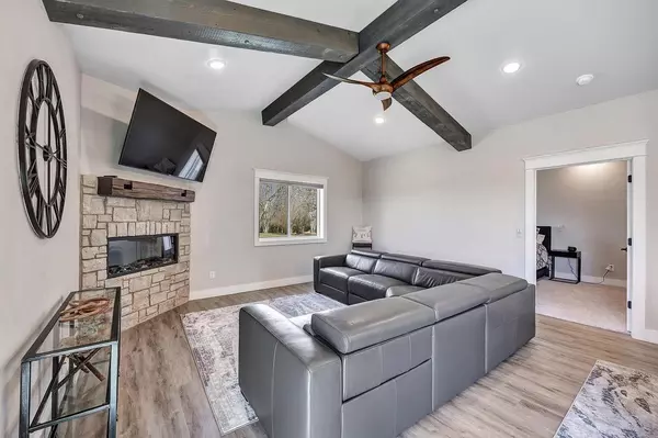 Abrams, WI 54101,2757 COUNTY ROAD EE