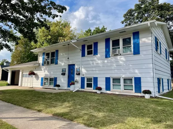 De Pere, WI 54115,1421 RIDGEWAY DRIVE