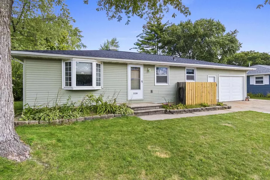 1110 ROSCOE STREET, Green Bay, WI 54304