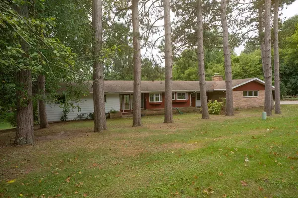 W8283 BUTTERCUP COURT, Wautoma, WI 54982