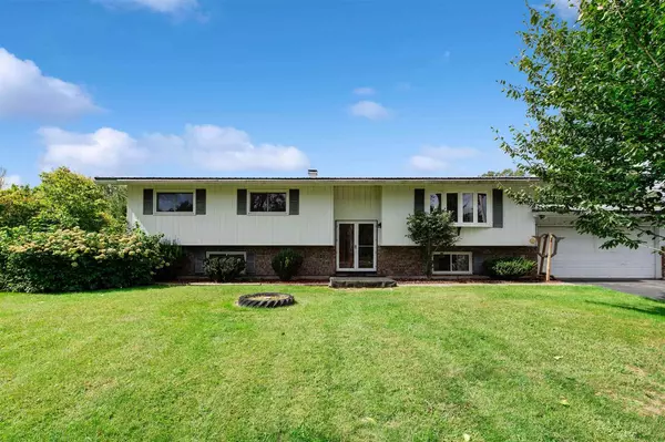N2693 POPLAR RIDGE LANE,  Peshtigo,  WI 54157