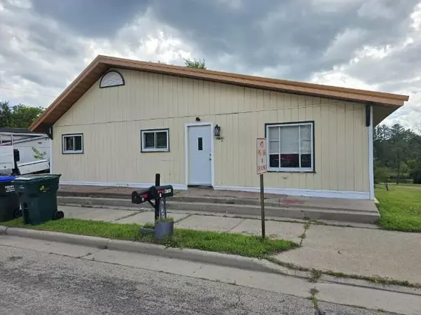 N4789 COUNTY ROAD B, New London, WI 54961