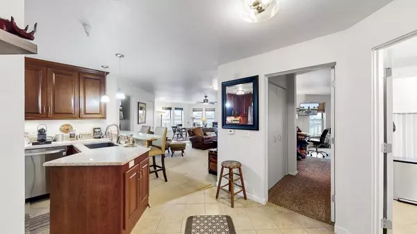 Green Bay, WI 54301,118 S WASHINGTON STREET #425A